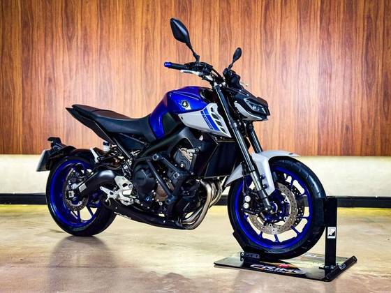 YAMAHA MT-09 YAMAHA MT-09